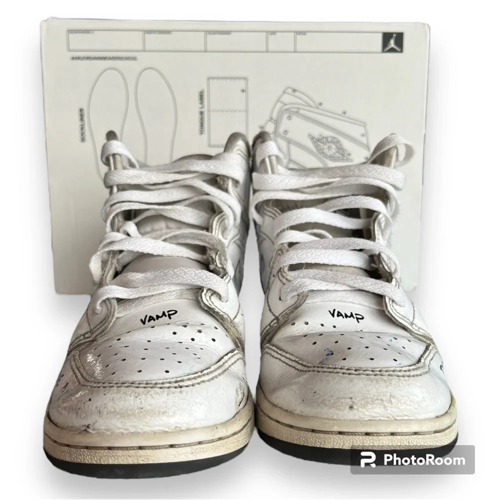 Nike Jordan 1 Mid Schematic (GS) Kids DQ1864-100 Size 5.5Y
